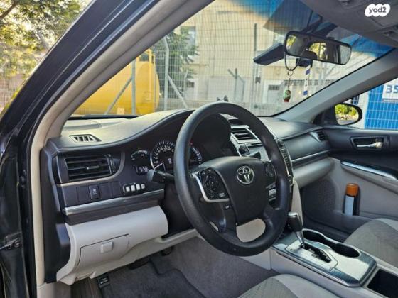 טויוטה קאמרי LE הייבריד אוט' 2.5 (200 כ"ס) בנזין 2014 למכירה בנתניה