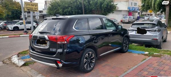 מיצובישי אאוטלנדר PHEV 4X4 Supreme הייבריד אוט' 5 מק' 2.0 (121 כ"ס) היברידי חשמל / בנזין 2017 למכירה ברעננה