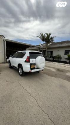 טויוטה לנד קרוזר קצר 4X4 Luxury SWB אוט' 3 דלתות דיזל 2.8 (204 כ''ס) דיזל 2022 למכירה באדירים