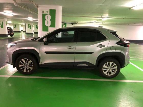 טויוטה יאריס קרוס Sky אוט' 1.5 (125 כ''ס) בנזין 2022 למכירה באור יהודה