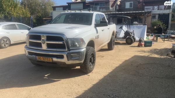 דודג' ראם קצר 4X4 3500 SLT אוט' דיזל 5 מק' 6.7 (370 כ''ס) דיזל 2014 למכירה בבית השיטה