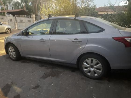 פורד פוקוס Trend סדאן אוט' 1.6 (125 כ"ס) בנזין 2013 למכירה בקדימה צורן