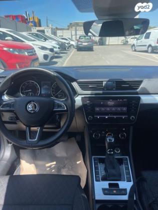 סקודה סופרב (2019 ואילך) Ambition FL אוט' סדאן 1.5 (150 כ''ס) בנזין 2020 למכירה בחיפה