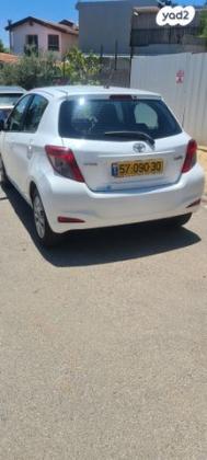טויוטה יאריס Sol אוט' 1.3 (99 כ"ס) בנזין 2014 למכירה בבית נקופה