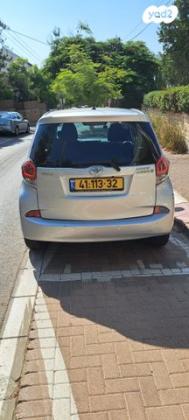 טויוטה ספייס ורסו Terra אוט' 1.3 (99 כ"ס) בנזין 2015 למכירה בהרצליה