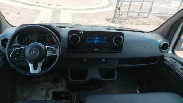 מרצדס ספרינטר מסחרי 519 החדש תא כפול L3ארוך אוט' דיזל 5ט' 3.0(190כ''ס) דיזל 2020 למכירה בראש העין