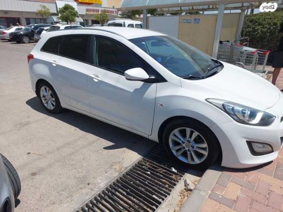 יונדאי i30 Inspire סטיישן אוט' 1.6 (135 כ"ס) בנזין 2015 למכירה באשקלון
