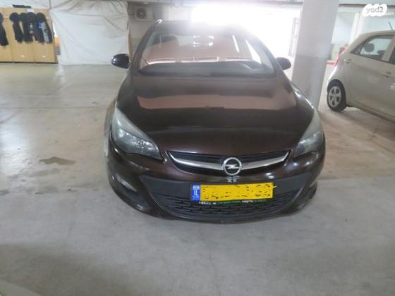 אופל אסטרה Enjoy סטיישן אוט' 1.4 (140 כ"ס) בנזין 2014 למכירה בלוד