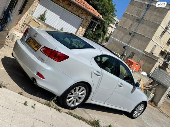 לקסוס IS250 Luxury אוט' 2.5 (208 כ''ס) בנזין 2009 למכירה ביבנה