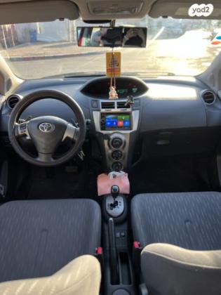 טויוטה יאריס Sol רובוטית 1.3 (100 כ"ס) בנזין 2009 למכירה בנתניה