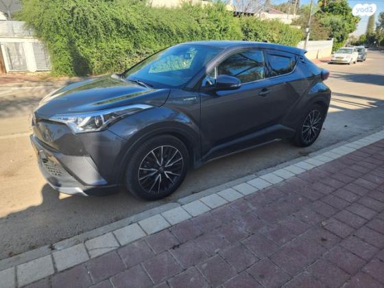 טויוטה C-HR Lounge הייבריד אוט' 1.8 (98 כ''ס) בנזין 2019 למכירה בעומר