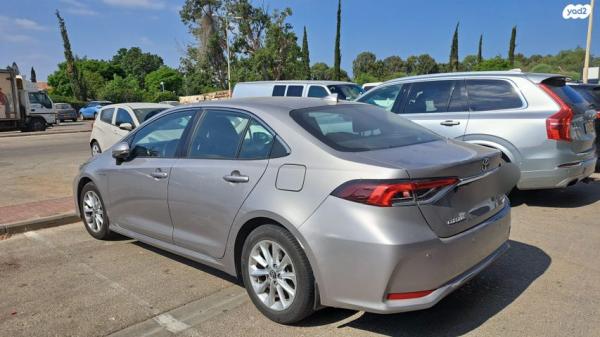 טויוטה קורולה הייבריד Sun סדאן אוט' 1.8 (98 כ''ס) בנזין 2019 למכירה ביבנה