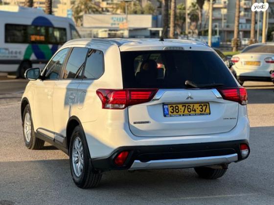 מיצובישי אאוטלנדר Instyle אוט' 7 מק' 2.0 (150 כ"ס) בנזין 2016 למכירה בעפולה