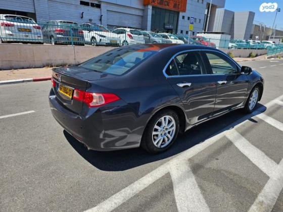 הונדה אקורד Luxury אוט' 2.0 (156 כ''ס) בנזין 2013 למכירה בחיפה