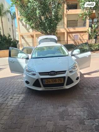 פורד פוקוס Trend סטיישן אוט' 1.6 (125 כ''ס) בנזין 2013 למכירה בהרצליה