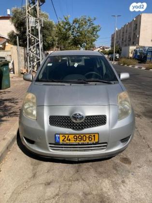 טויוטה יאריס Sol רובוטית 1.3 (87 כ"ס) בנזין 2007 למכירה בחשמונאים