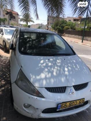 מיצובישי גרנדיס Executive אוט' 2.4 (165 כ"ס) בנזין 2009 למכירה בסח'נין