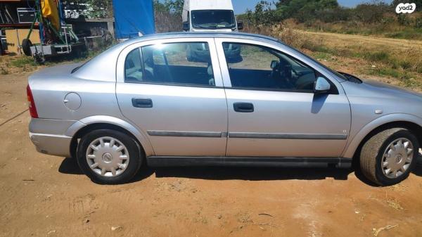 אופל אסטרה CD סדאן אוט' 1.6 (100 כ"ס) בנזין 2001 למכירה בהוד השרון