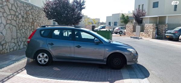 יונדאי i30CW Inspire סטיישן אוט' 1.6 (126 כ''ס) בנזין 2011 למכירה במודיעין מכבים רעות