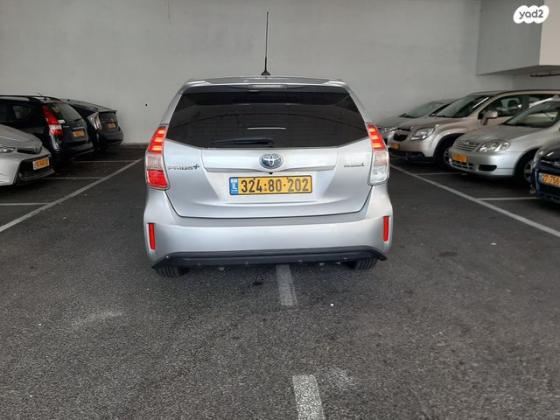 טויוטה פריוס פלוס הייבריד Active אוט' 1.8 (99 כ''ס) בנזין 2020 למכירה בחיפה