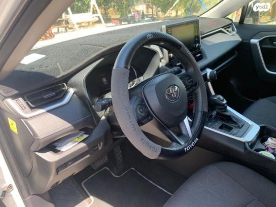 טויוטה RAV4 הייבריד E-xperience הייבריד 5 דל' אוט' 2.5 (178 כ''ס) בנזין 2021 למכירה במגדל