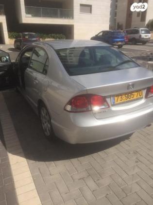 הונדה סיוויק סדאן החדשה Comfort אוט' 1.8 (140 כ''ס) בנזין 2011 למכירה בחיפה