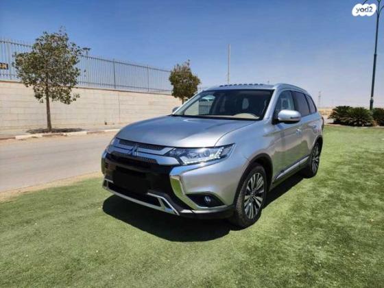 מיצובישי אאוטלנדר Instyle אוט' 7 מק' 2.0 (150 כ"ס) בנזין 2020 למכירה בבאר שבע