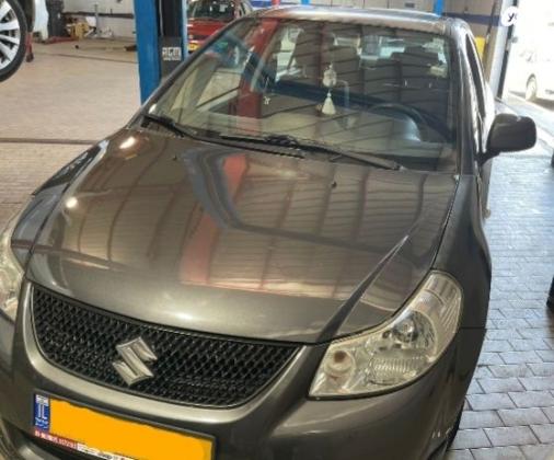 סוזוקי SX4 GLX סדאן אוט' 1.6 (119 כ"ס) בנזין 2010 למכירה בקרית אתא