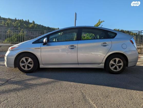 טויוטה פריוס Two הייבריד אוט' 1.8 (134 כ''ס) בנזין 2014 למכירה במבשרת ציון