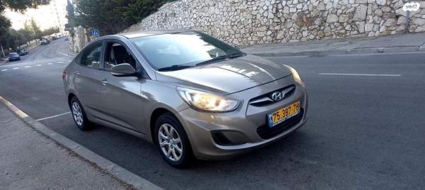 יונדאי i25 Inspire אוט' 1.4 (109 כ''ס) בנזין 2012 למכירה בקרית מוצקין