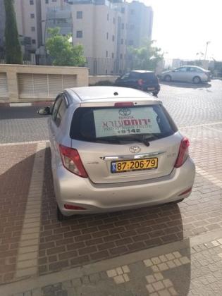 טויוטה יאריס Sol אוט' 1.3 (99 כ"ס) בנזין 2013 למכירה בבאר שבע