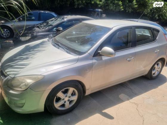 יונדאי i30 Premium אוט' 2.0 (143 כ''ס) בנזין 2008 למכירה בטירה
