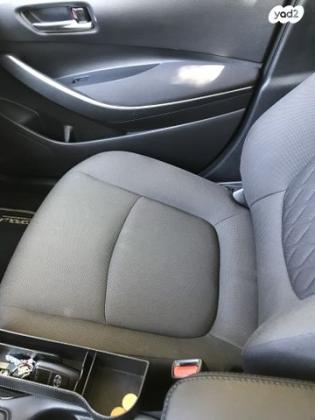 טויוטה קורולה הייבריד Comfort סדאן אוט' 1.8 (122 כ''ס) בנזין 2021 למכירה בצור הדסה