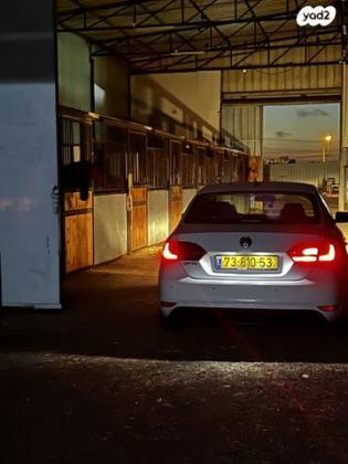 פולקסווגן ג'טה Trendline אוט' 1.2 (105 כ"ס) בנזין 2015 למכירה ביבנה