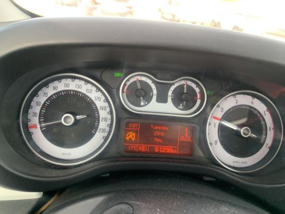 פיאט 500L Pop Star אוט' דיזל 5 מק' 1.2 (85 כ''ס) דיזל 2015 למכירה בחיפה