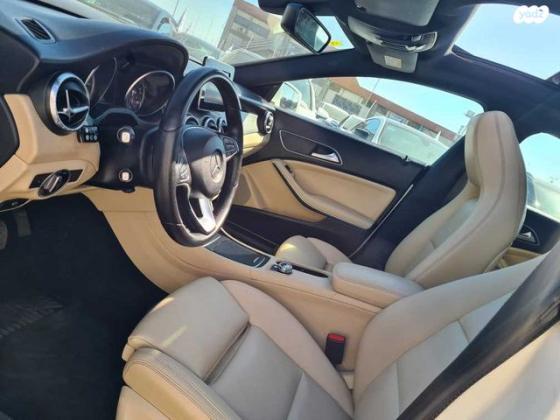 מרצדס CLA CLA200 Urban אוט' 1.6 (156 כ"ס) בנזין 2016 למכירה בחולון