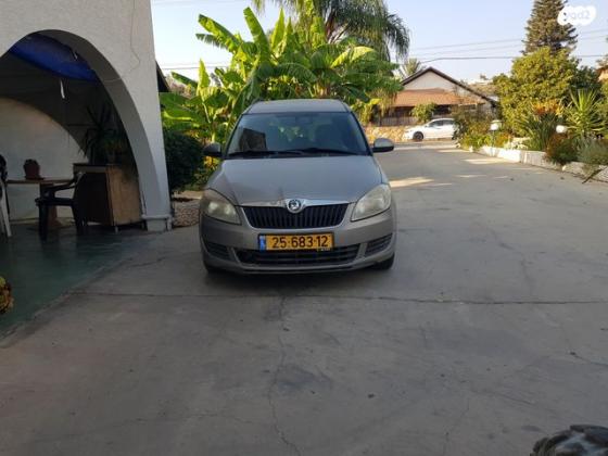 סקודה רומסטר Ambition אוט' 1.2 (105 כ"ס) בנזין 2013 למכירה בראש פינה