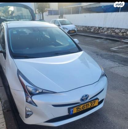 טויוטה פריוס הייבריד אוט' 1.8 (98 כ''ס) בנזין 2016 למכירה בקרית אתא