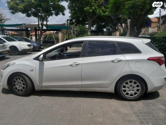 יונדאי i30 Inspire סטיישן אוט' 1.6 (135 כ"ס) בנזין 2013 למכירה בחדרה