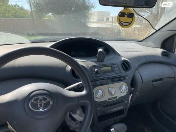 טויוטה יאריס Sol אוט' 1.3 (87 כ''ס) בנזין 2004 למכירה בראש צורים