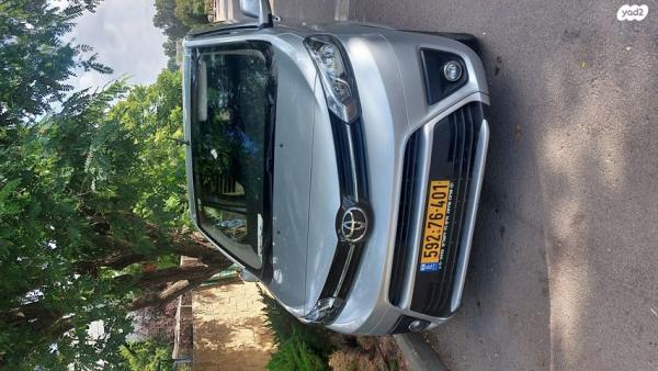 טויוטה פרואייס Family אוט' דיזל 8 מק' 5 דל' 2.0 (177 כ''ס) דיזל 2019 למכירה בקדרון