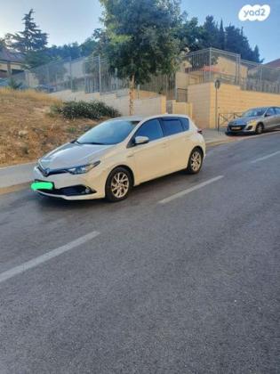 טויוטה אוריס הייבריד TSS הייבריד אוט' 1.8 (99 כ"ס) בנזין 2017 למכירה בירושלים