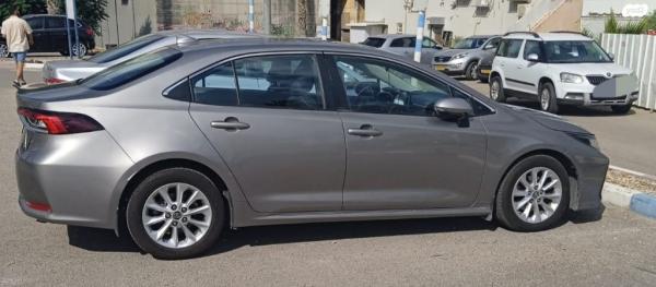 טויוטה קורולה Sun אוט' 1.6 (132 כ"ס) בנזין 2019 למכירה בעפולה