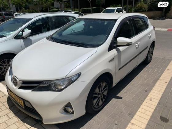 טויוטה אוריס הייבריד T2 הייבריד אוט' 1.8 (99 כ"ס) בנזין 2015 למכירה בתל אביב יפו