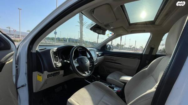 מיצובישי אאוטלנדר Instyle אוט' 7 מק' 2.0 (150 כ"ס) בנזין 2018 למכירה בבאר שבע