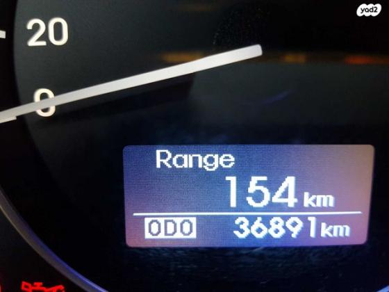 יונדאי H1 I800 קומבי אוט' דיזל 8 מק' 2.5 (170 כ''ס) דיזל 2020 למכירה בראש העין