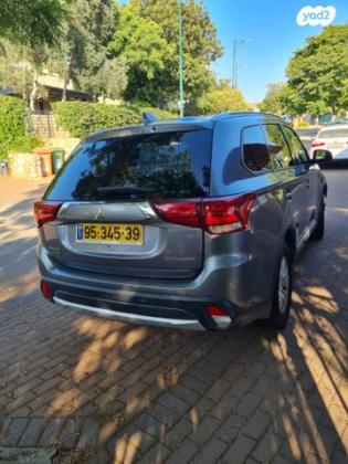 מיצובישי אאוטלנדר Instyle אוט' 7 מק' 2.0 (150 כ"ס) בנזין 2017 למכירה בחיפה