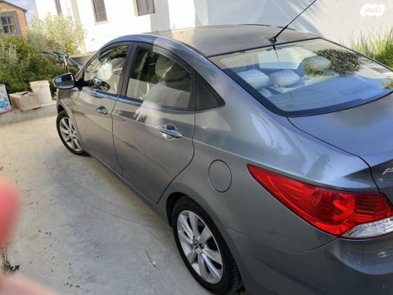 יונדאי i25 Premium אוט' 1.6 (124 כ"ס) בנזין 2014 למכירה בברכיה