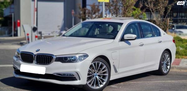 ב.מ.וו סדרה 5 530E IPer Exclusive הייבריד אוט' 2.0 (252 כ"ס) היברידי חשמל / בנזין 2018 למכירה בראשון לציון