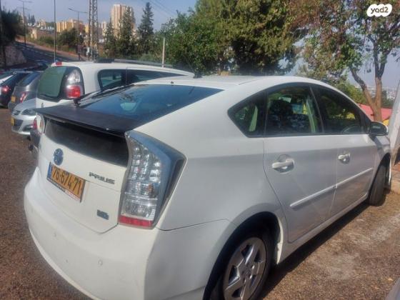 טויוטה פריוס GLI הייבריד אוט' 1.8 (99 כ"ס) בנזין 2010 למכירה בחיפה